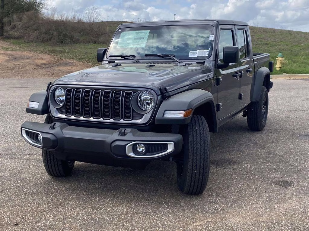 2026 Granite Crystal Metallic Clearcoat Jeep Gladiator Sport 4X4 Truck