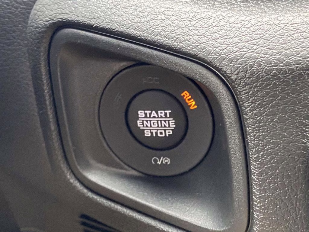 2026 Granite Crystal Metallic Clearcoat Jeep Gladiator Sport 4X4 Truck