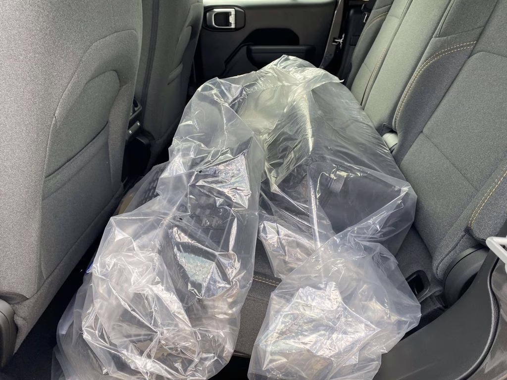 2026 Granite Crystal Metallic Clearcoat Jeep Gladiator Sport 4X4 Truck