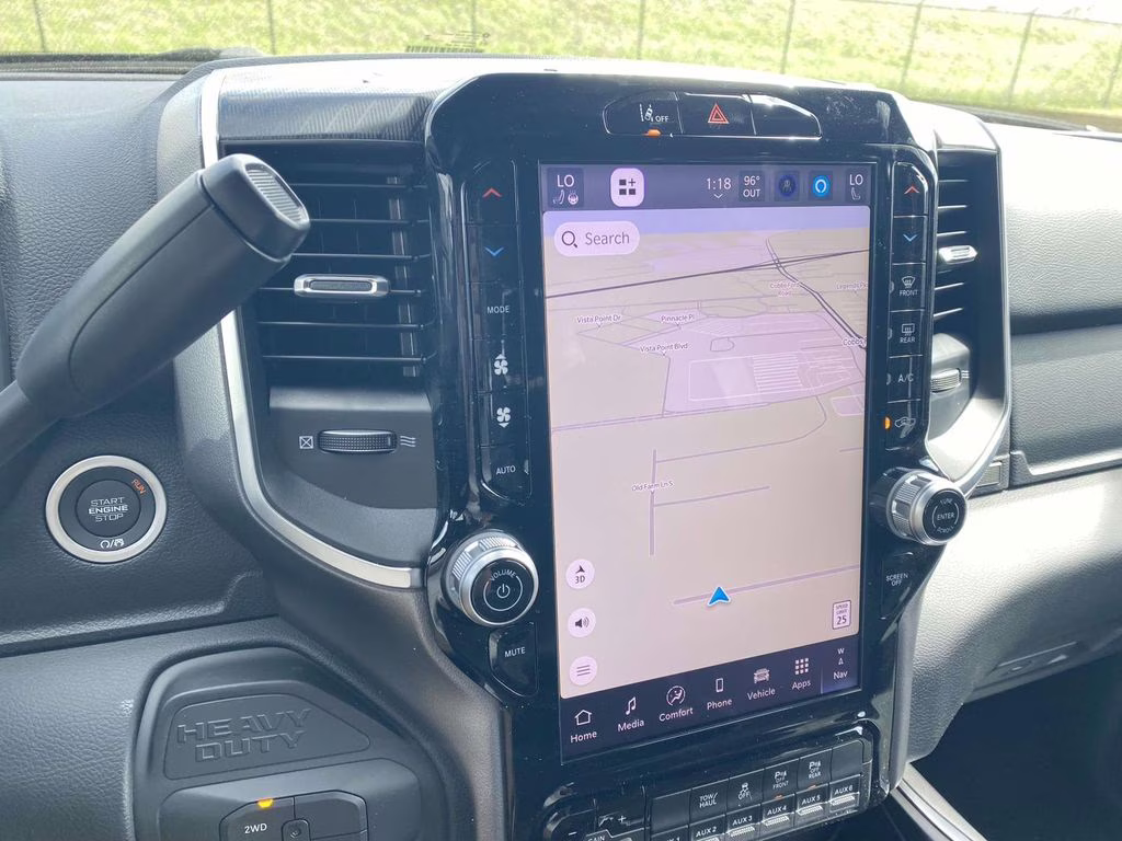 2026 Diamond Black Crystal Pearlcoat Ram 2500 Big Horn 4X4 Truck