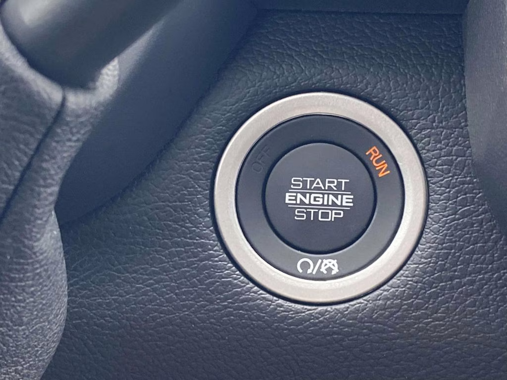 2026 Diamond Black Crystal Pearlcoat Ram 2500 Big Horn 4X4 Truck