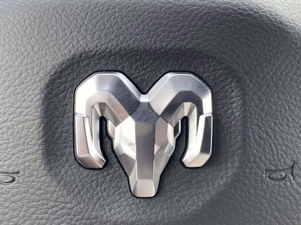 2026 Diamond Black Crystal Pearlcoat Ram 2500 Big Horn 4X4 Truck