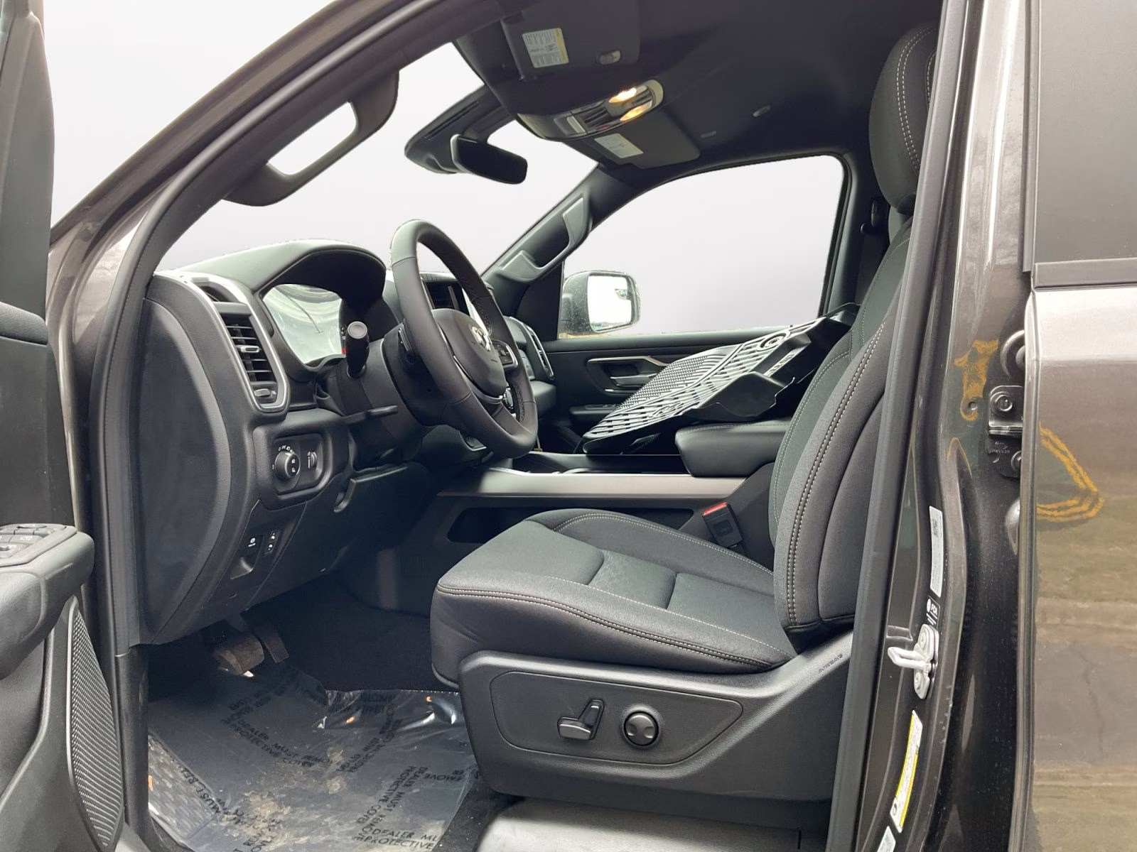 2026 Granite Crystal Metallic Clearcoat Ram 1500 Big Horn/Lone Star 4X4 Truck