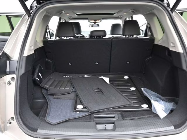 2026 Champagne Silver Metallic Nissan Rogue Platinum AWD SUV