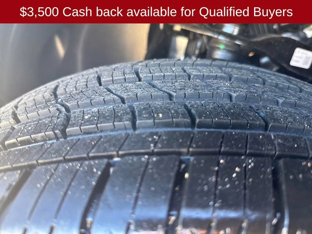 2026 Glacier White Nissan Frontier SV 4X4 Truck