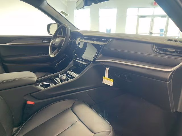 2026 Velvet Red Pearlcoat Jeep Grand Cherokee Limited 4X4 SUV