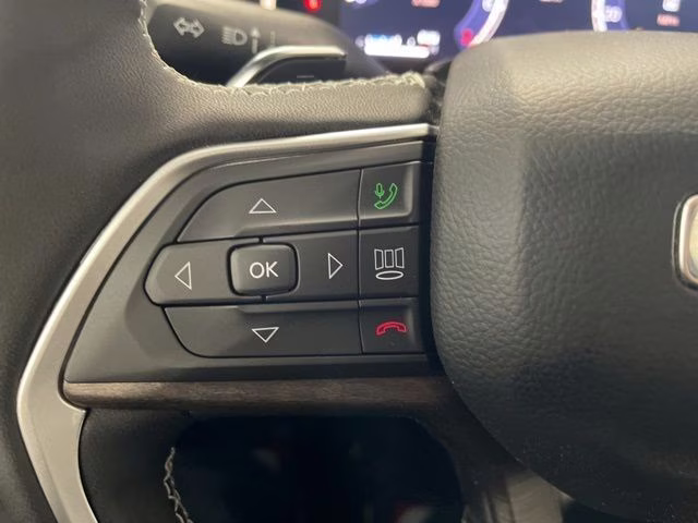 2026 Velvet Red Pearlcoat Jeep Grand Cherokee Limited 4X4 SUV