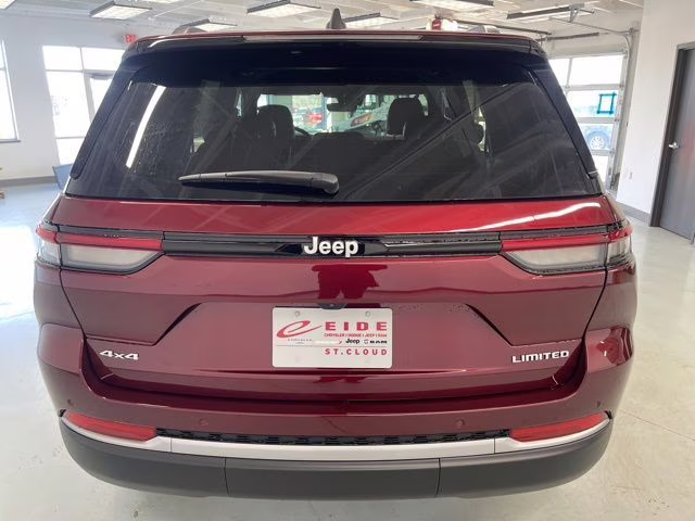 2026 Velvet Red Pearlcoat Jeep Grand Cherokee Limited 4X4 SUV