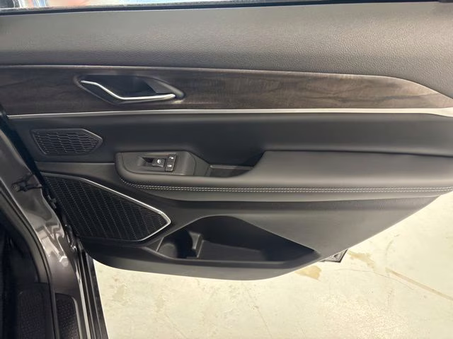 2026 Baltic Gray Metallic Clearcoat Jeep Grand Cherokee L Limited 4X4 SUV