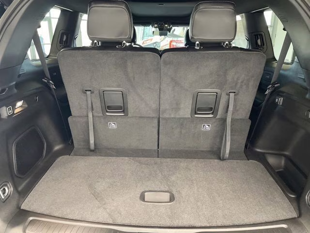 2026 Diamond Black Crystal Pearlcoat Jeep Grand Cherokee L Limited Reserve 4X4 SUV