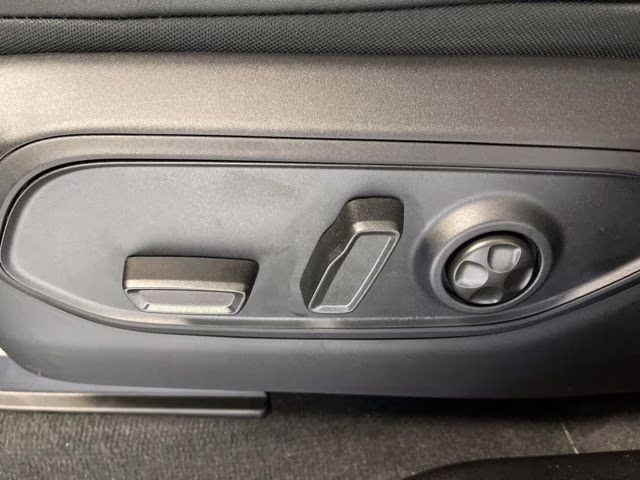 2026 Diamond Black Crystal Pearlcoat Jeep Grand Cherokee L Limited Reserve 4X4 SUV