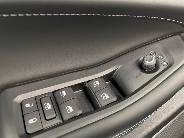 2026 Diamond Black Crystal Pearlcoat Jeep Grand Cherokee L Limited Reserve 4X4 SUV