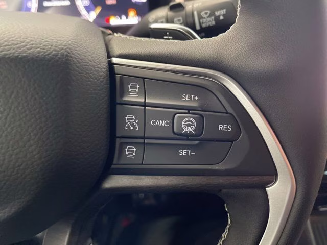 2026 Diamond Black Crystal Pearlcoat Jeep Grand Cherokee L Limited Reserve 4X4 SUV