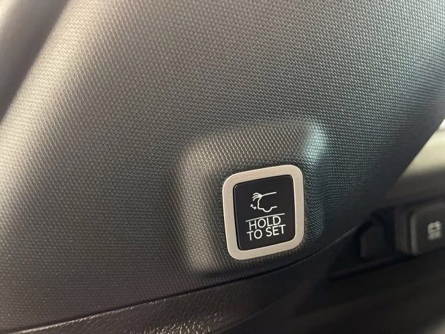 2026 Velvet Red Pearlcoat Jeep Grand Cherokee Limited 4X4 SUV