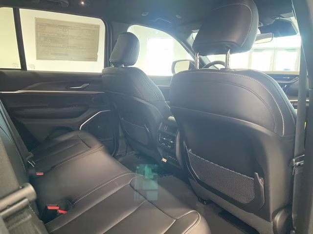 2026 Velvet Red Pearlcoat Jeep Grand Cherokee Limited 4X4 SUV