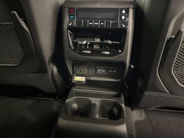 2026 Diamond Black Crystal Pearlcoat Jeep Grand Cherokee L Limited Reserve 4X4 SUV