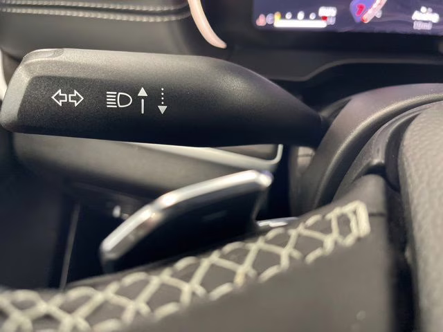 2026 Diamond Black Crystal Pearlcoat Jeep Grand Cherokee L Limited Reserve 4X4 SUV