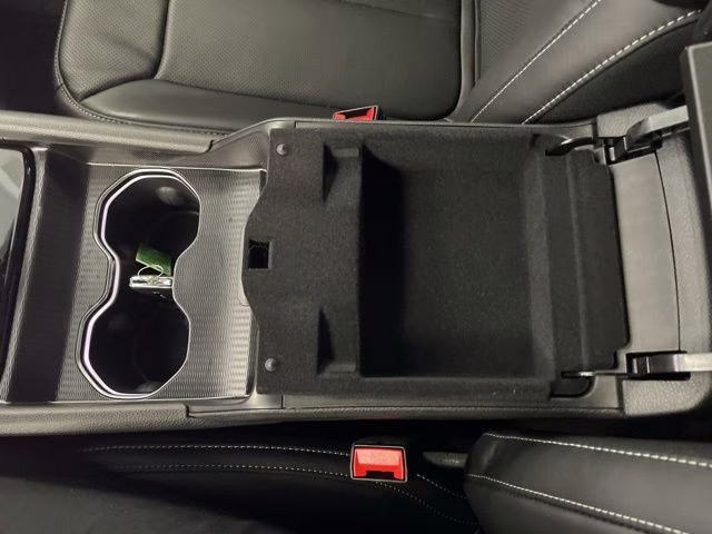 2026 Diamond Black Crystal Pearlcoat Jeep Grand Cherokee L Limited Reserve 4X4 SUV