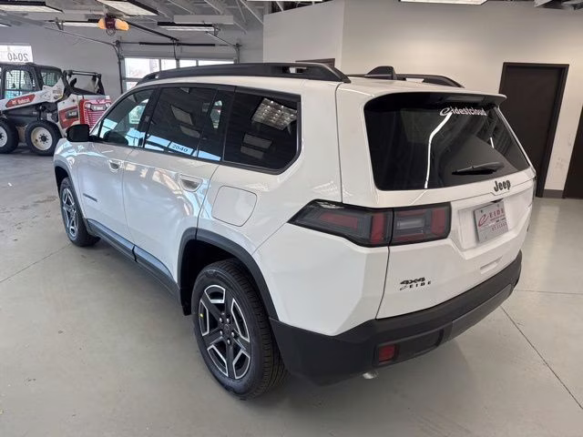 2026 Bright White Clearcoat Jeep Cherokee Laredo 4X4 SUV
