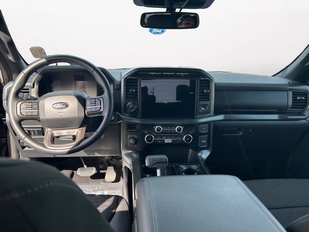 2024 Agate Black Metallic Ford F-150 XLT w/Black Appearance Pkg 4X4 Truck