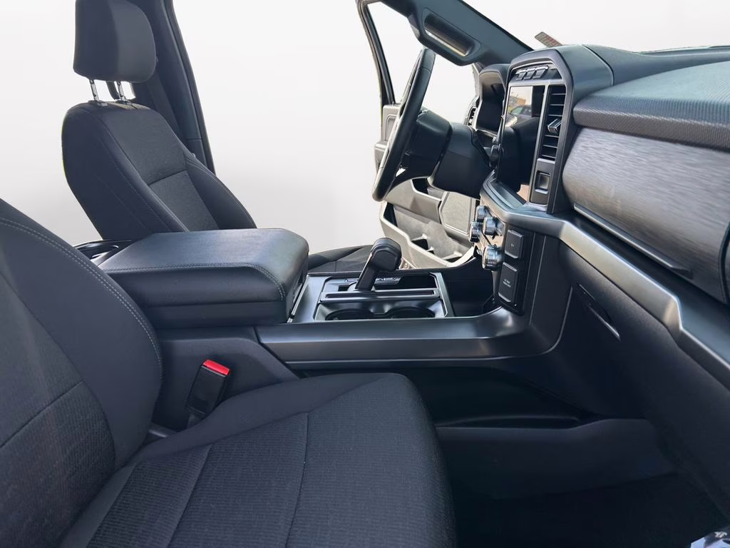 2024 Agate Black Metallic Ford F-150 XLT w/Black Appearance Pkg 4X4 Truck