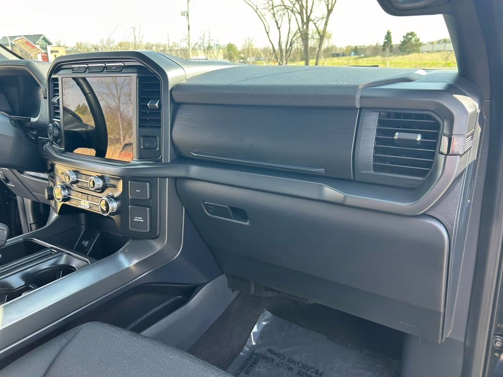 2024 Agate Black Metallic Ford F-150 XLT w/Black Appearance Pkg 4X4 Truck