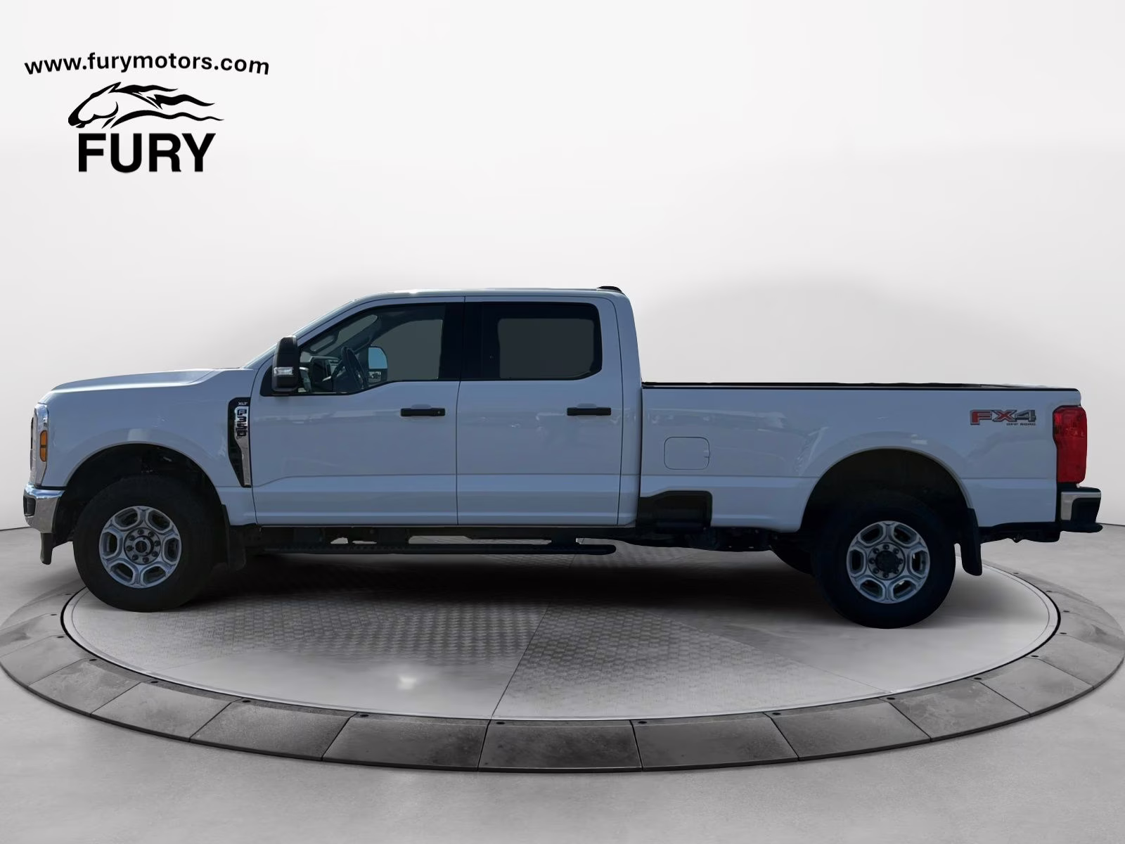 2025 Oxford White Ford Super Duty F-350 SRW XLT 4X4 Truck