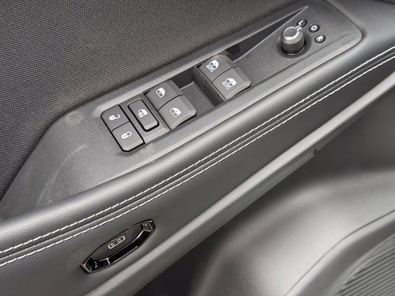 2026 Bright White Clearcoat Jeep Cherokee Laredo 4X4 SUV