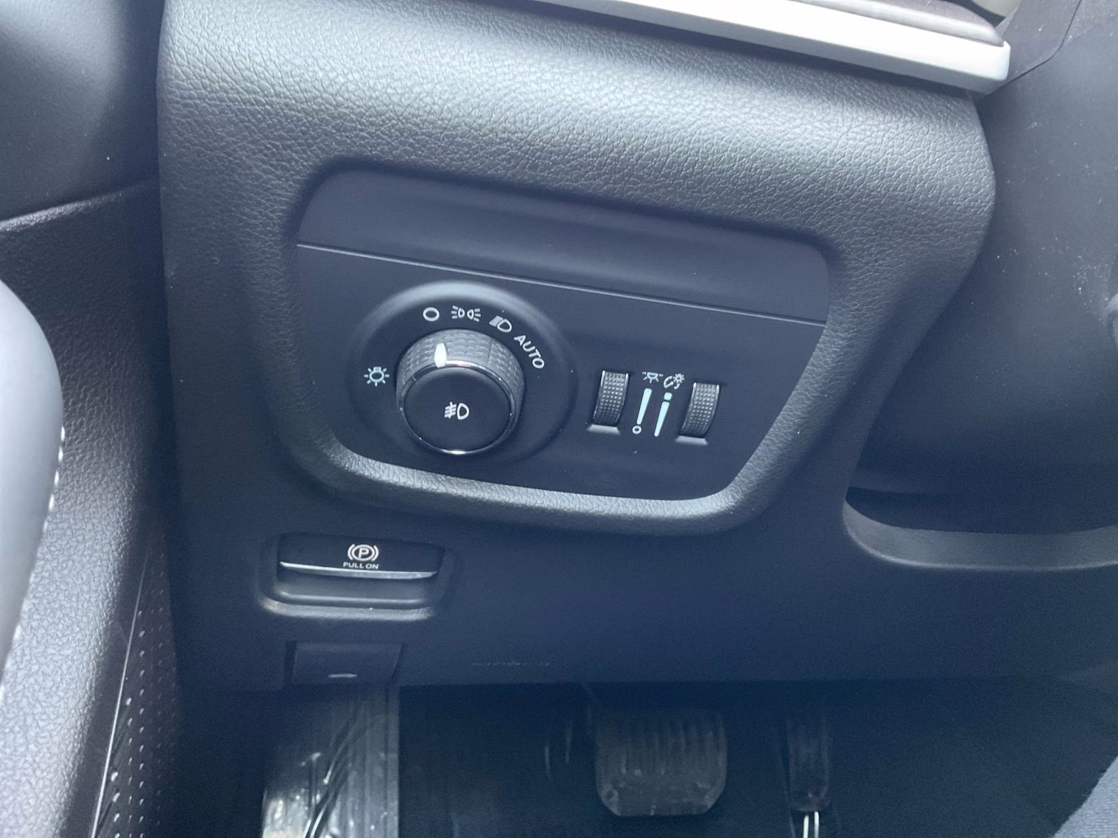 2026 Baltic Gray Metallic Clearcoat Jeep Grand Cherokee Limited 4X4 SUV