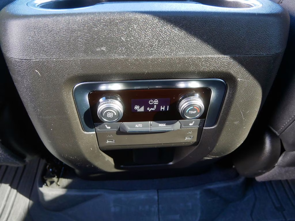 2025 Summit White GMC Yukon XL AT4 4X4 SUV