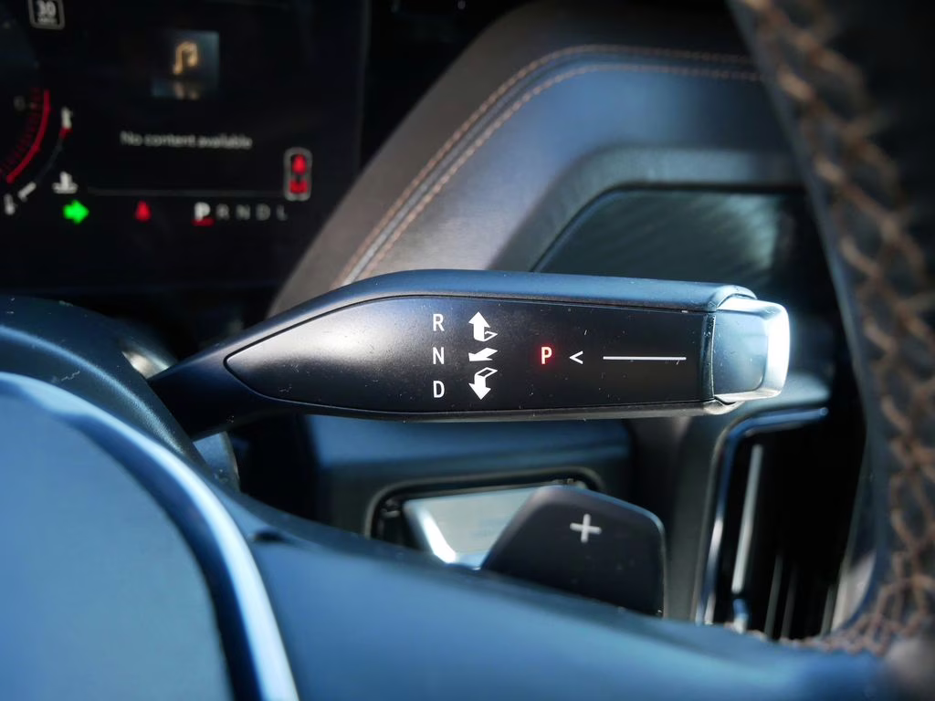 2025 Summit White GMC Yukon XL AT4 4X4 SUV