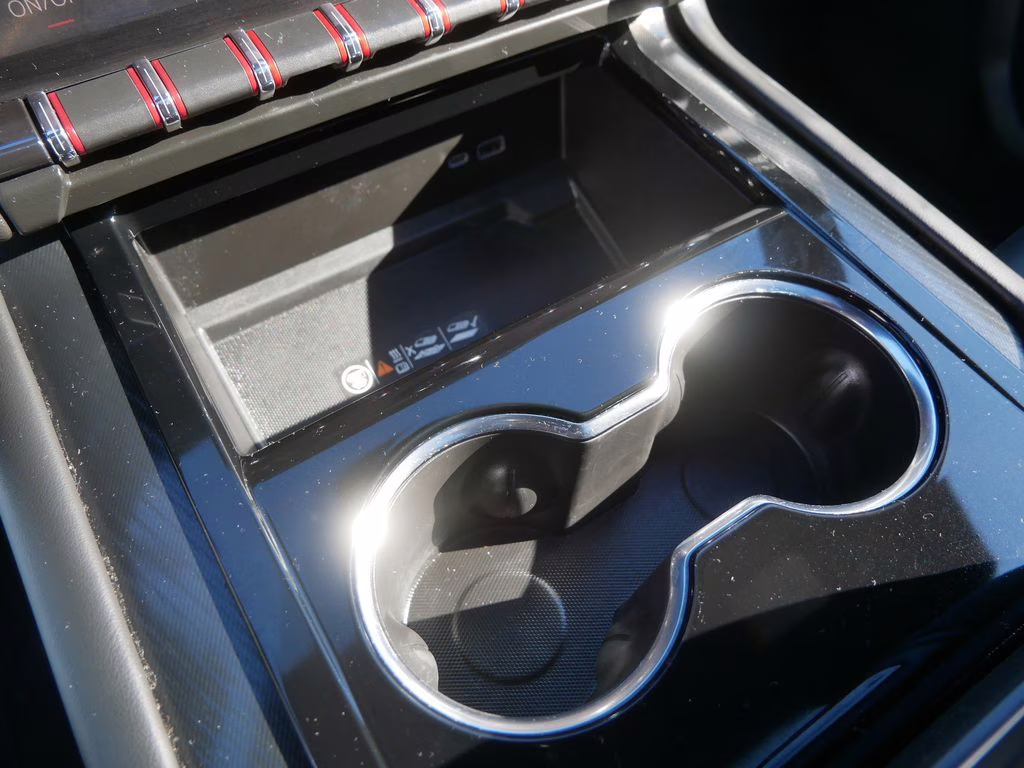 2025 Summit White GMC Yukon XL AT4 4X4 SUV