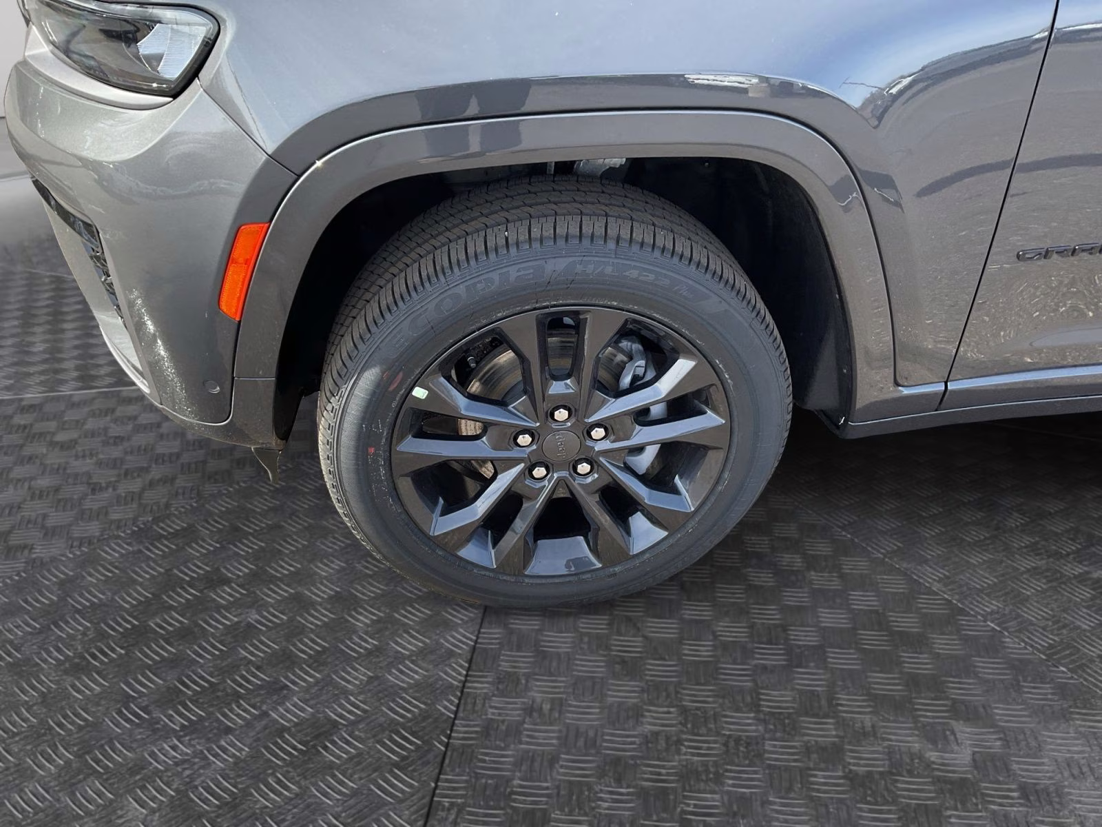 2026 Baltic Gray Metallic Clearcoat Jeep Grand Cherokee Limited 4X4 SUV