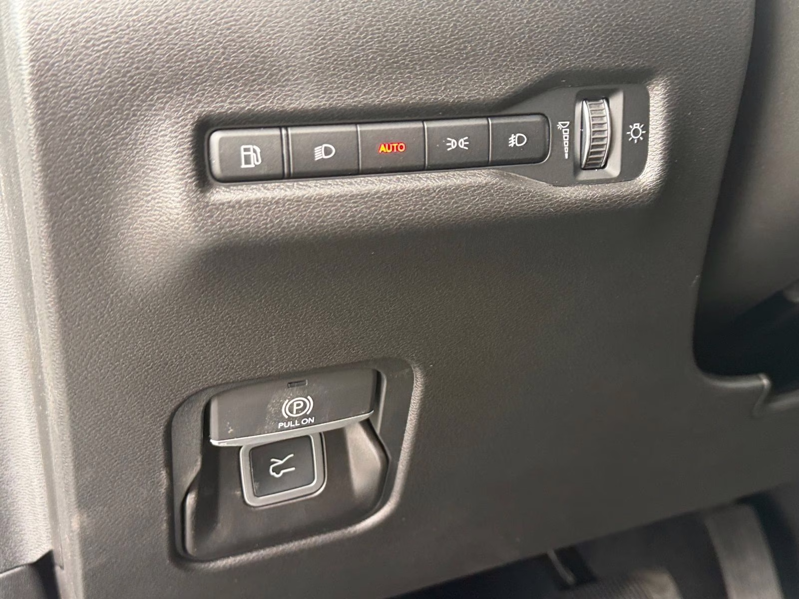 2026 Bright White Clearcoat Jeep Cherokee Laredo 4X4 SUV