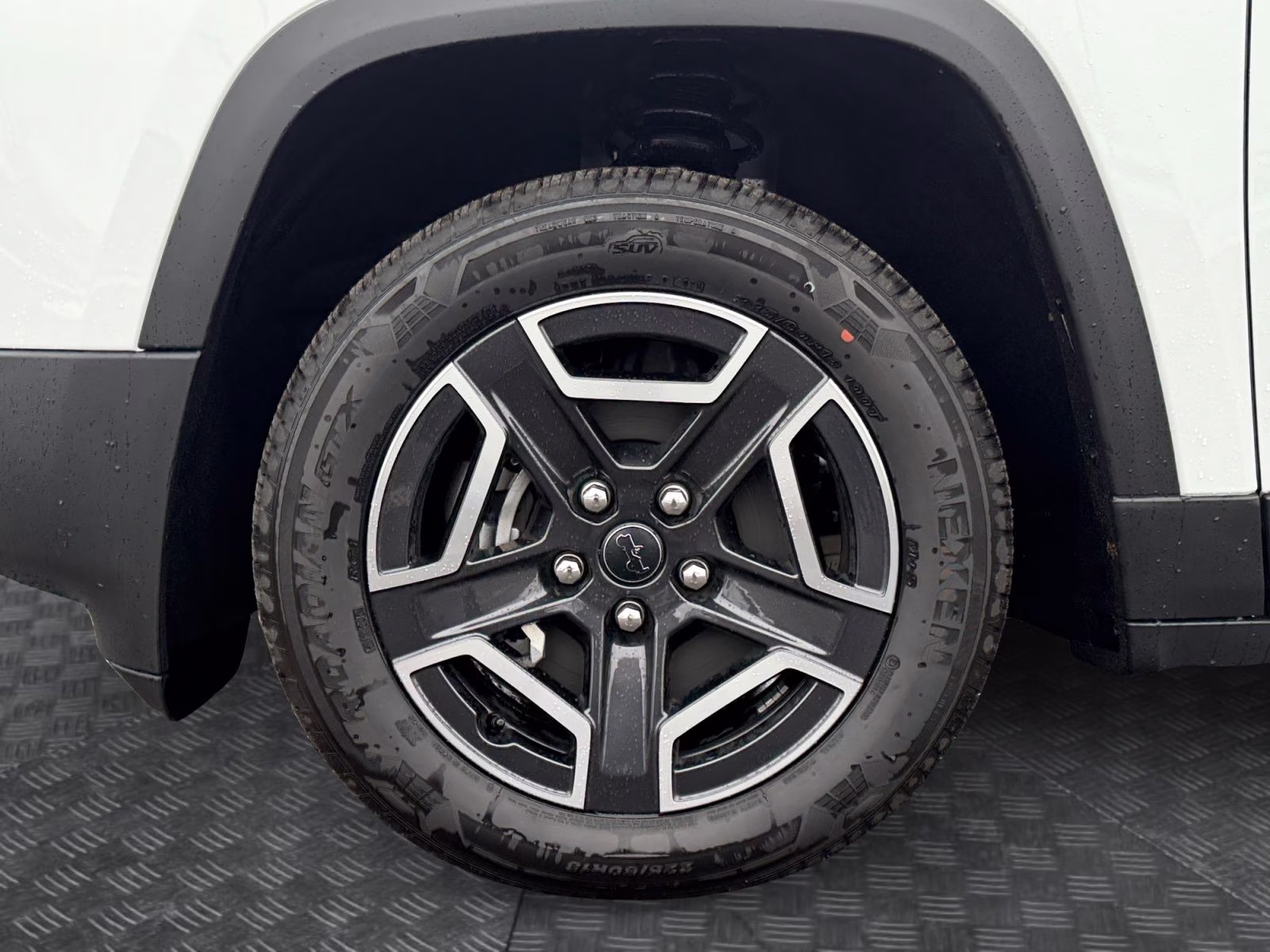 2026 Bright White Clearcoat Jeep Cherokee Laredo 4X4 SUV