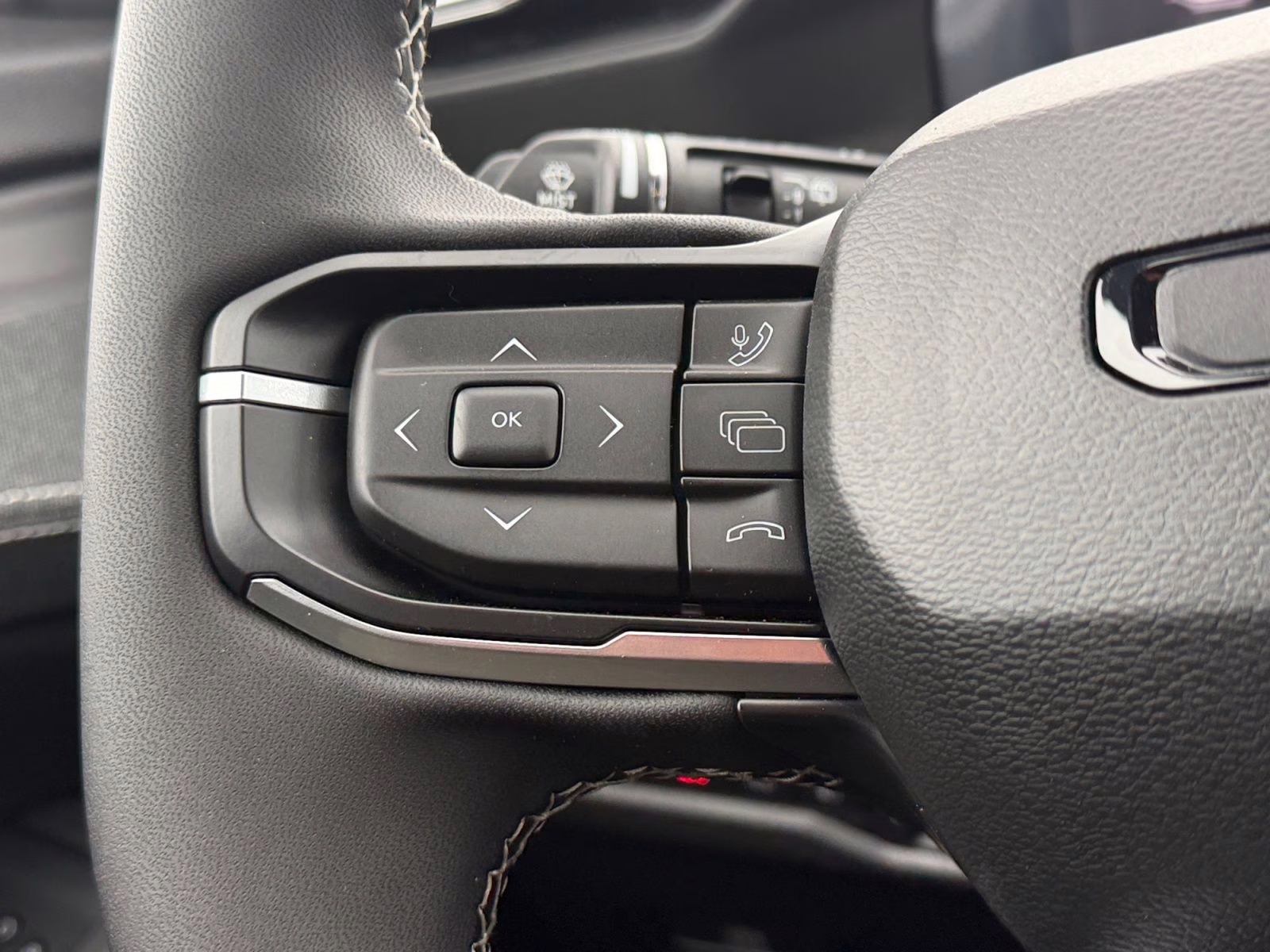 2026 Bright White Clearcoat Jeep Cherokee Laredo 4X4 SUV