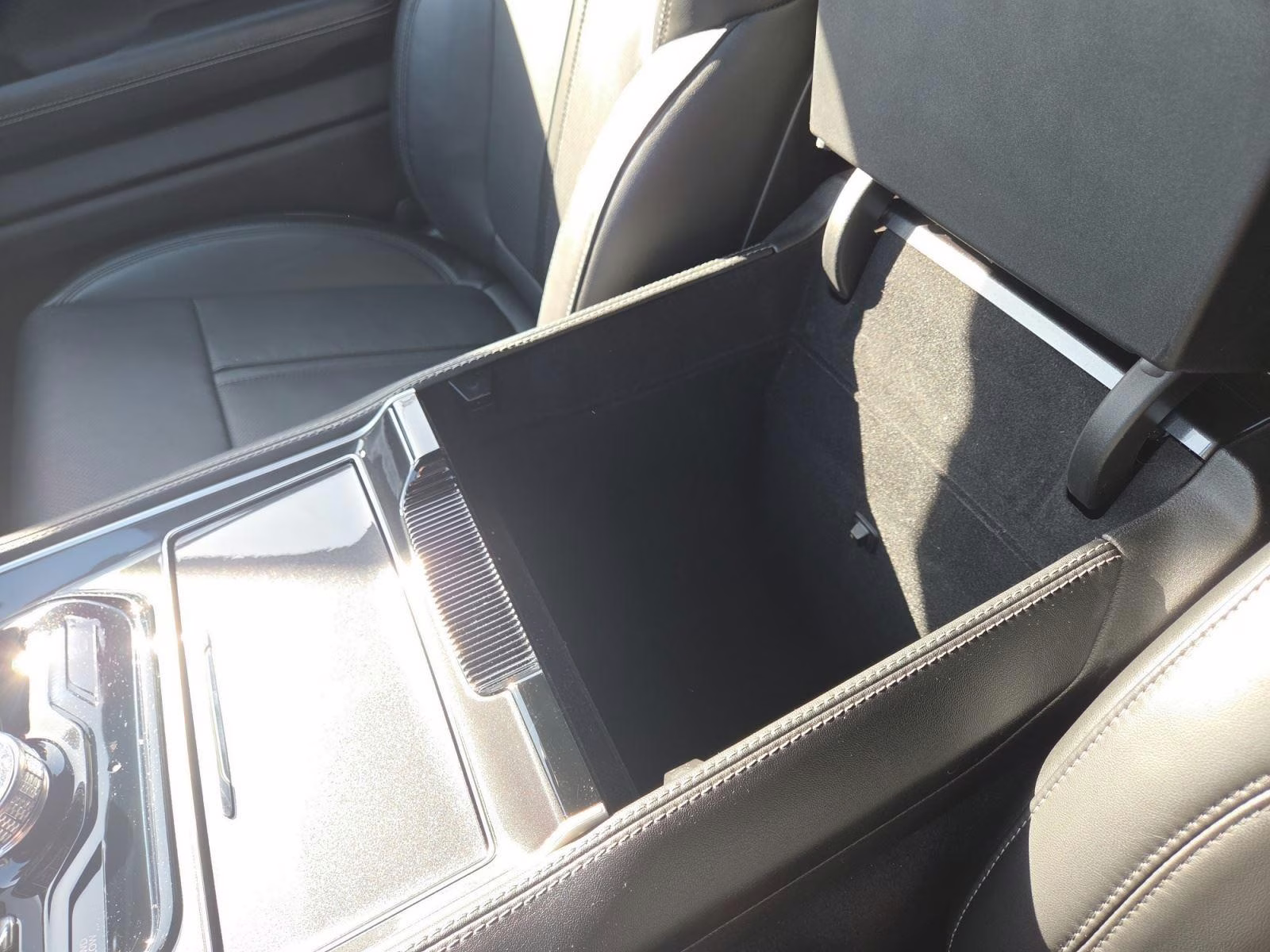 2024 White Jeep Wagoneer 4x4 4X4 SUV