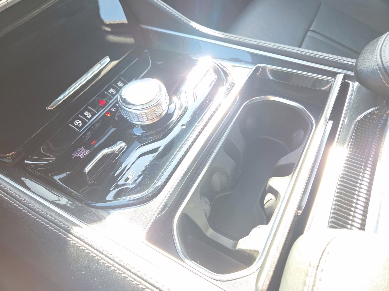 2024 White Jeep Wagoneer 4x4 4X4 SUV