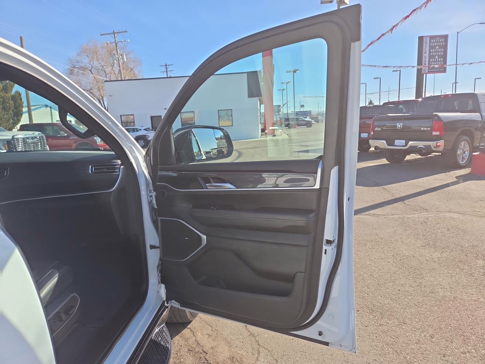 2024 White Jeep Wagoneer 4x4 4X4 SUV