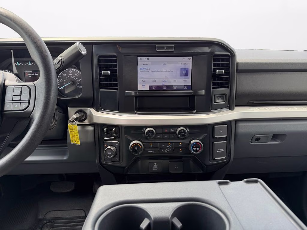 2025 Oxford White Ford Super Duty F-350 SRW XLT 4X4 Truck