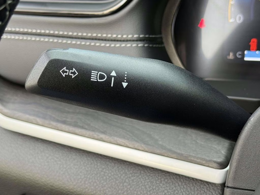 2026 Bright White Clearcoat Jeep Grand Cherokee Limited 4X4 SUV