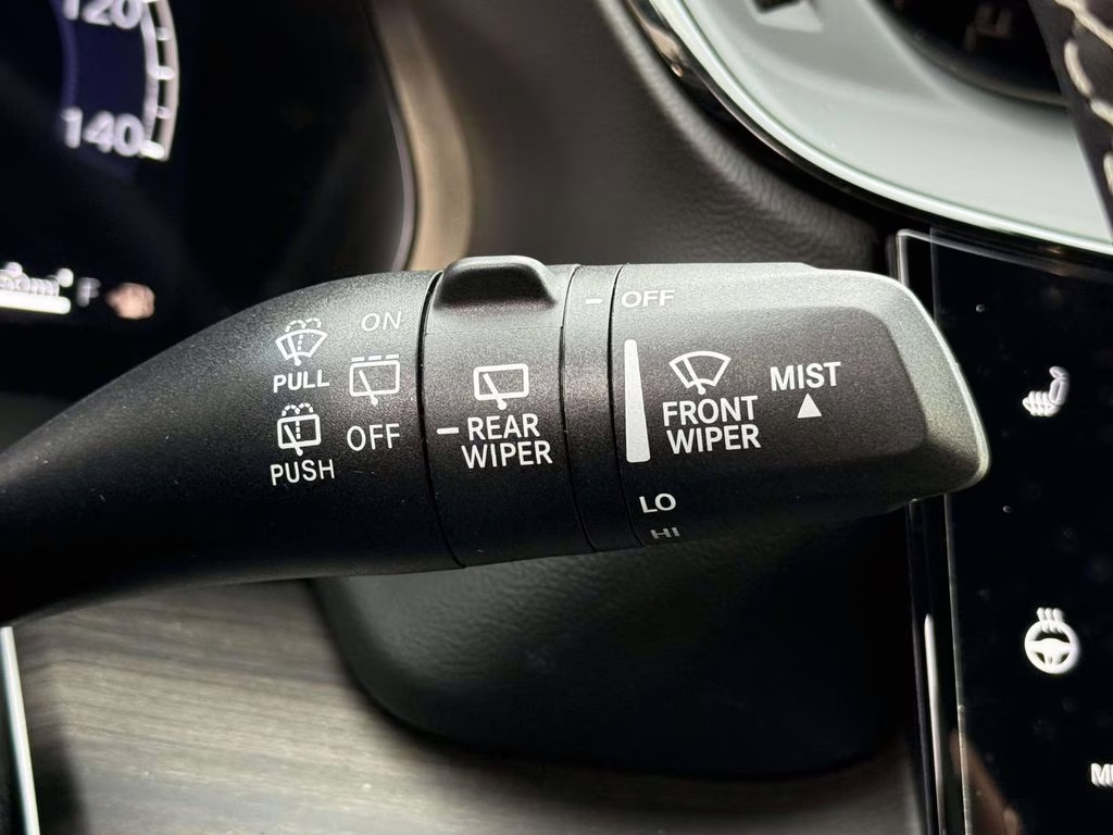 2026 Bright White Clearcoat Jeep Grand Cherokee Limited 4X4 SUV