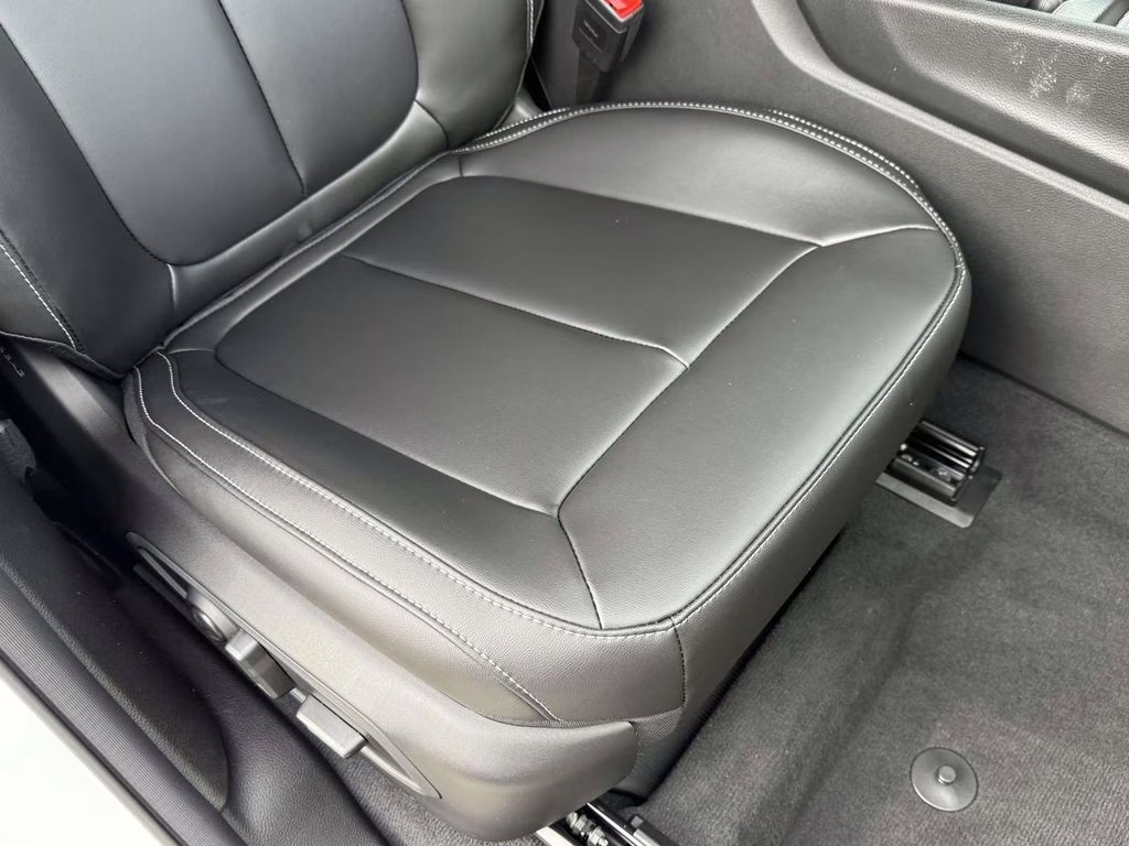 2026 Bright White Clearcoat Jeep Grand Cherokee Limited 4X4 SUV