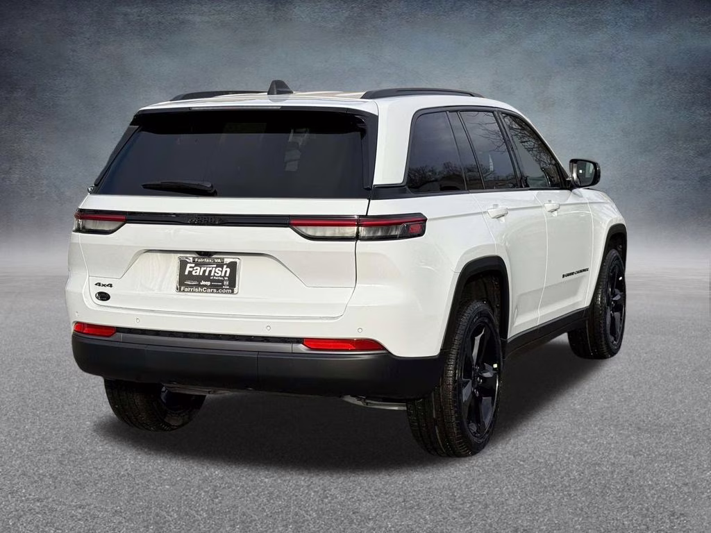 2026 Bright White Clearcoat Jeep Grand Cherokee Limited 4X4 SUV