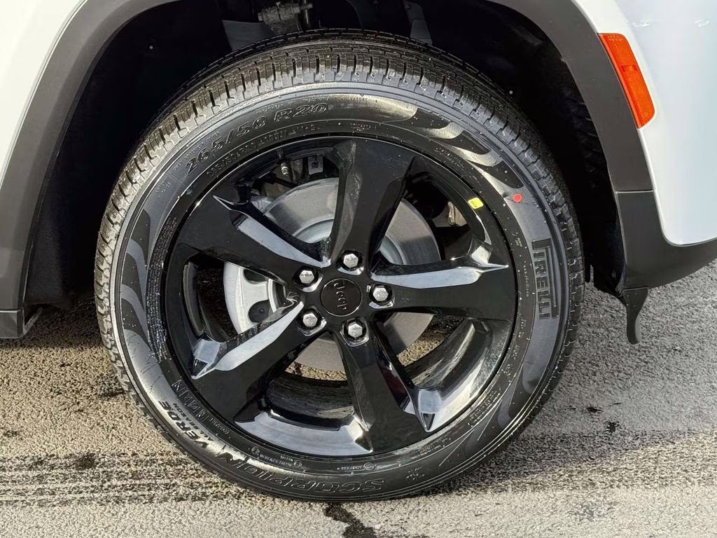 2026 Bright White Clearcoat Jeep Grand Cherokee Limited 4X4 SUV