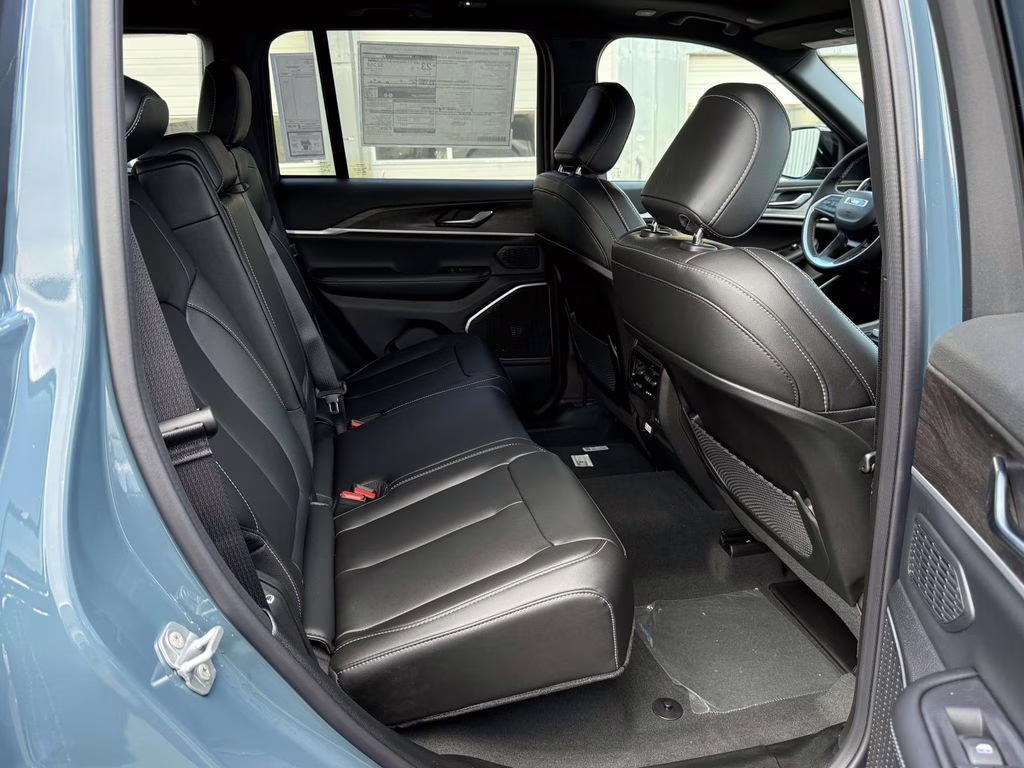 2026 Steel Blue Jeep Grand Cherokee Limited 4X4 SUV