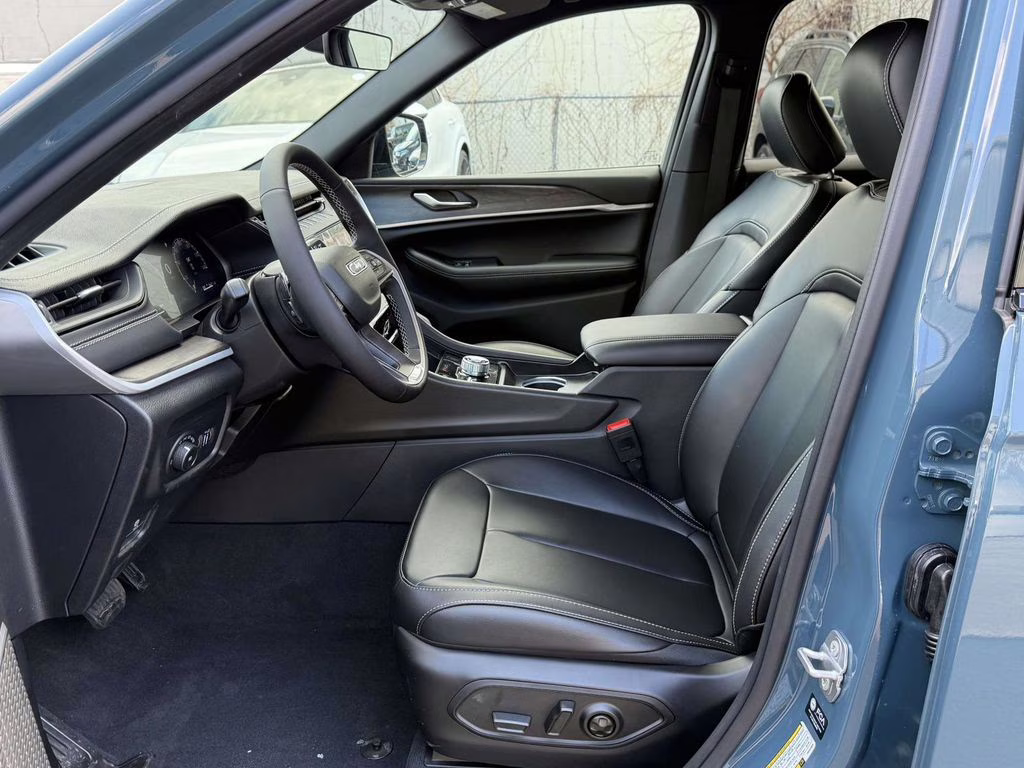 2026 Steel Blue Jeep Grand Cherokee Limited 4X4 SUV