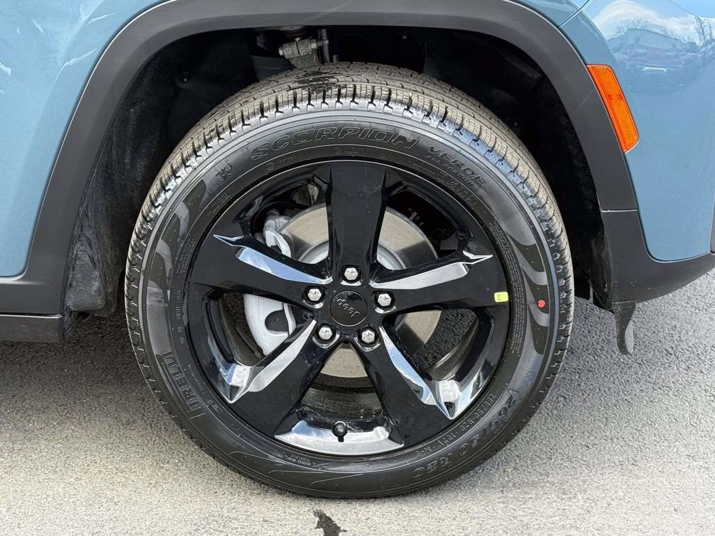 2026 Steel Blue Jeep Grand Cherokee Limited 4X4 SUV