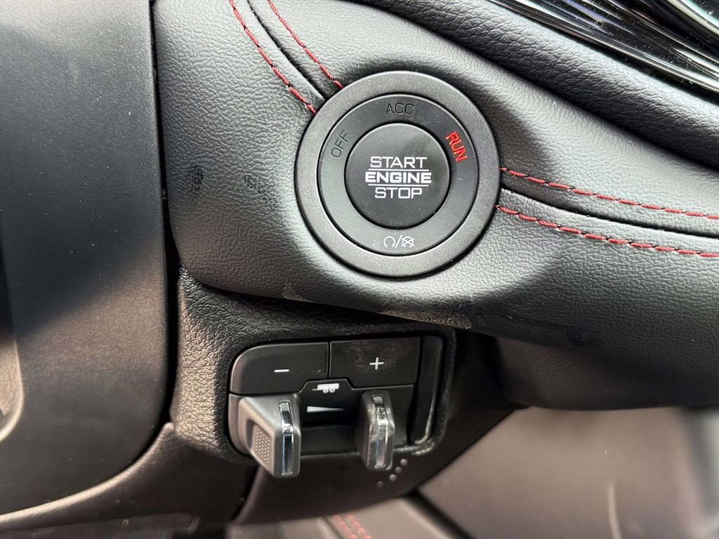 2026 DB Black Crystal Clearcoat Dodge Durango GT Plus HEMI V8 AWD SUV