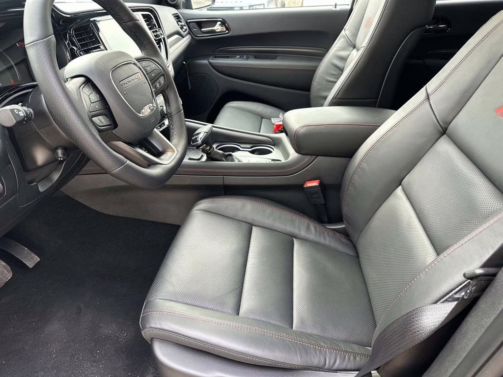 2026 DB Black Crystal Clearcoat Dodge Durango GT Plus HEMI V8 AWD SUV